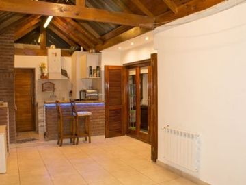 DUPLEX DE 4 AMBIENTES CON GARAGE DOBLE. Duplex en Venta.