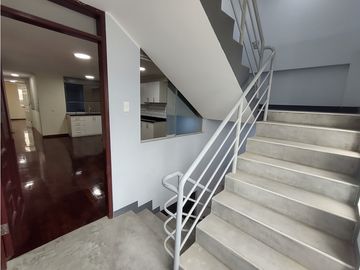 VILLA MARÍA DEL TRIUNFO - VENTA DEPARTAMENTO - ÁREA 109 m2