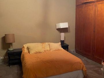 CASA QUINTA EN BARRIO CORIMAYO, BURZACO.