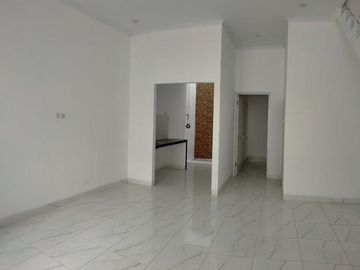 Rumah Baru 2 Lantai di Harapan Indah Bekasi Murah bisa KPR
