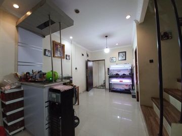 Rumah dijual Kedaung ciputat 2lantai