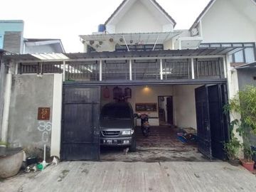 Rumah dijual Kedaung ciputat 2lantai