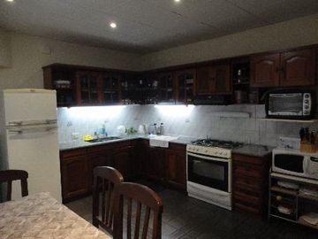 Casa en venta en Ezpeleta Este