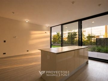 Exclusivo departamento con Jardín en La Dehesa