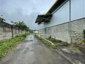 VIA A DAULE  KM. 24 BODEGA INDUSTRIAL SE VENDE