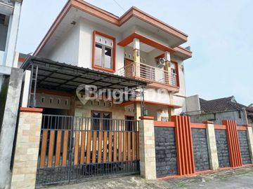 RUMAH MEWAH 2 LANTAI BAGUS, LOKASI STRATEGIS DI PIYUNGAN BANTUL JOGJA