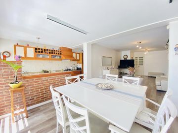 Casa 3 dormitorios con piscina