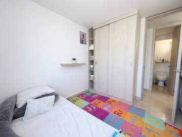 apartamento en venta en alameda del rio. Cod V28222