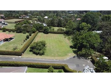 Lote para la venta en el sector La Ceja el Yarumo