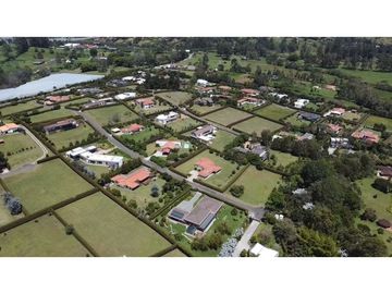 Lote para la venta en el sector La Ceja el Yarumo