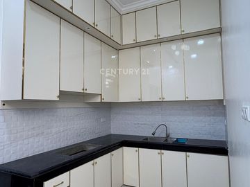 Rumah Terbaru Dengan Gaya Modern Klasik Mewah Jakarta Selatan