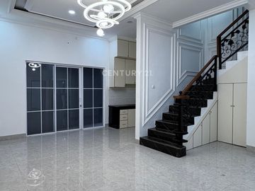 Rumah Terbaru Dengan Gaya Modern Klasik Mewah Jakarta Selatan