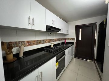 apartamento en venta en el ingenio iii. Cod V7470491