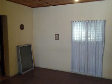 CASA EN VENTA 6 AMB. MERLO BARRIO SAMORE