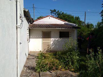 CASA EN VENTA 6 AMB. MERLO BARRIO SAMORE