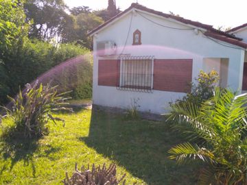 CASA EN VENTA 6 AMB. MERLO BARRIO SAMORE