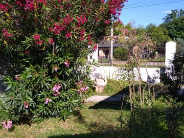 CASA EN VENTA 6 AMB. MERLO BARRIO SAMORE
