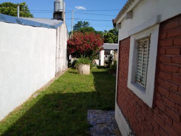 CASA EN VENTA 6 AMB. MERLO BARRIO SAMORE