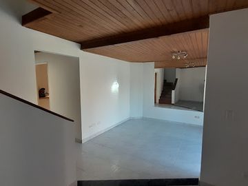 VENTA de CASAS en BOGOTA