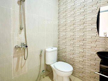 Dijual Rumah Dalam Cluster Tria Adara Residence Dekat BX Change