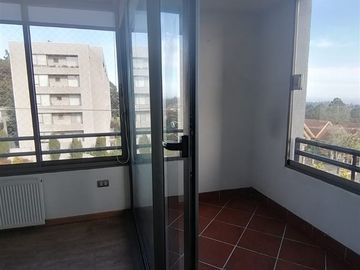 Departamento en venta de 3 dorm. en Av. Andalué