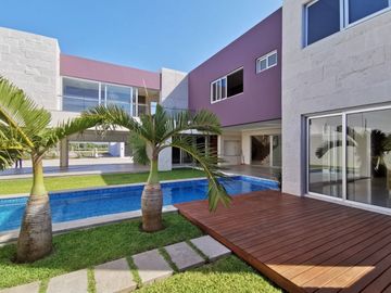 Casa Lujosa en Residencia en Las Palmas Green  con Alberca