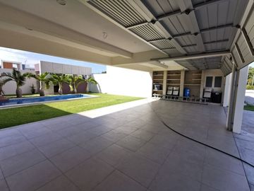 Casa Lujosa en Residencia en Las Palmas Green  con Alberca