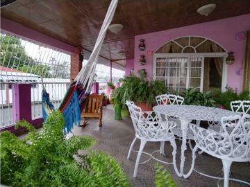 Sea Confiable Vende Casa de Esquina en Villa Belen (Las Mañanitas)