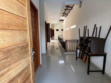Kost Exclusive 2 Lantai 20 Kamar & Rumah Induk Jalan Utama Seturan