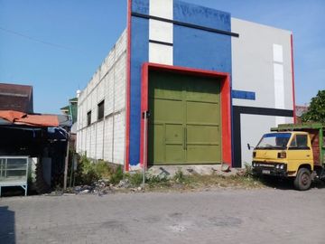 Dijual hanya 1.4 M Gudang Lt 200 medayu utara
