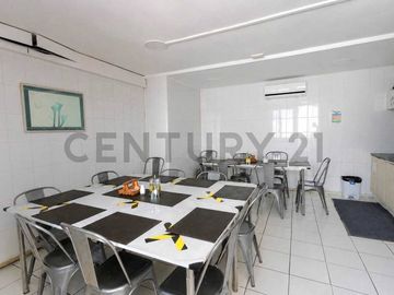 Casa Comercial en Excelente Ubicación – Metro Villa Frei