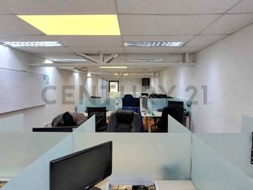 Casa Comercial en Excelente Ubicación – Metro Villa Frei