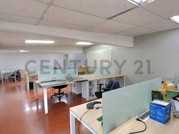 Casa Comercial en Excelente Ubicación – Metro Villa Frei