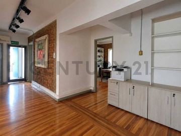 Casa Comercial en Excelente Ubicación – Metro Villa Frei