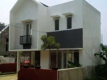 Rumah Scandinavian 2 Lantai di Cikutra Bandung Harga Dibawah Pasaran