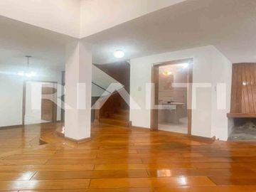 En venta casa remodelada, San Rafael