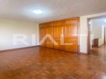 En venta casa remodelada, San Rafael