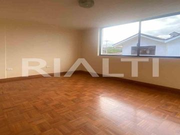 En venta casa remodelada, San Rafael