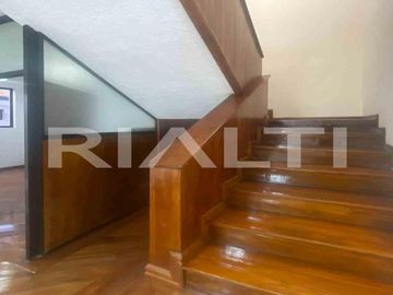 En venta casa remodelada, San Rafael