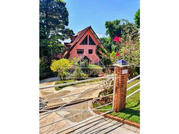 Se Vende Casa en Cerro Azul