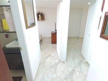 apartamento en venta en modelia. Cod V1387
