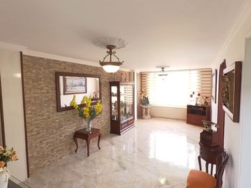 apartamento en venta en modelia. Cod V1387