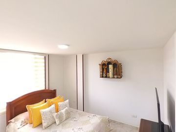apartamento en venta en modelia. Cod V1387