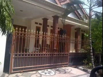 Rumah di rungkut harapan