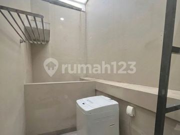 Rumah 2 Lantai Full Furnish di Cluster Thomson-Gading Serpong Tangerang