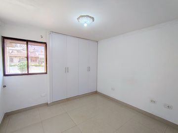 apartamento en arriendo/venta en altos de riomar. Cod A12796
