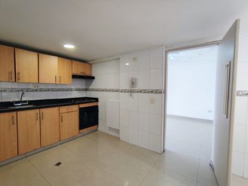 apartamento en arriendo/venta en altos de riomar. Cod A12796