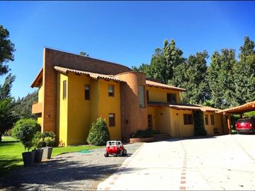 Espectacular casa en venta de 3 dorm. en Talagante