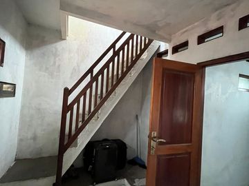 Rumah 10 Menit ke Metropolitan Mall Cibubur 2 Lt Siap Huni J-49084