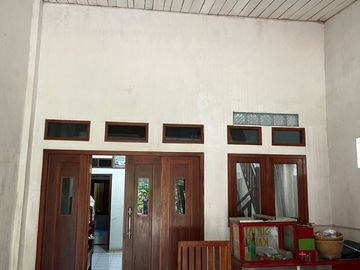 Rumah 10 Menit ke Metropolitan Mall Cibubur 2 Lt Siap Huni J-49084